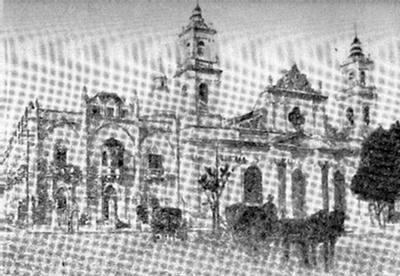 Foto de La Catedral Basílica de Salta y el Palacio Arzobispal a principio de Siglo.