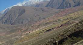 Foto del paisaje de La Poma tomada desde los volcanes mellizos, provincia de Salta.