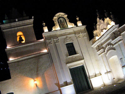 Foto iluminación de la iglesia del Convento San Bernardo de Salta