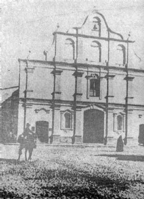 Foto de la Iglesia Matriz a fines del siglo pasado.